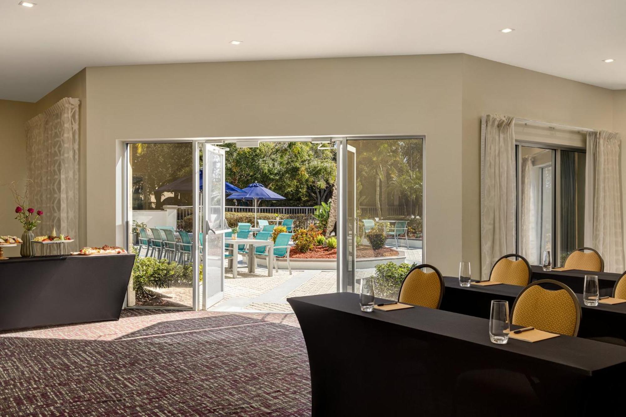 Crowne Plaza Orlando - Lake Buena Vista By Ihg Eksteriør bilde